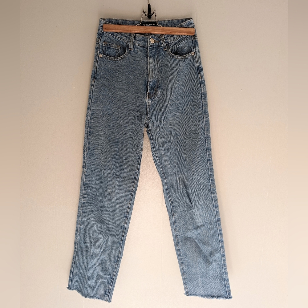 PrettyLittleThing Straight Leg Jeans